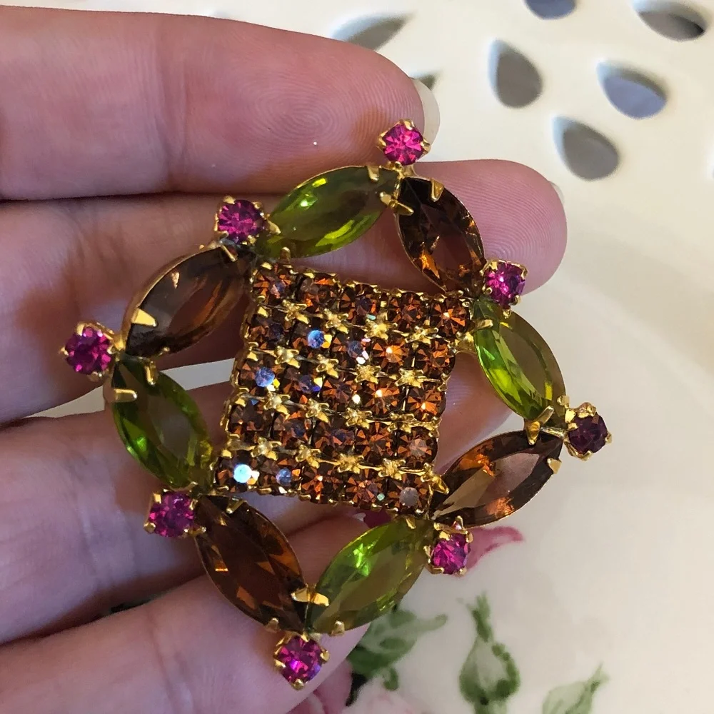 N/A jewelry item